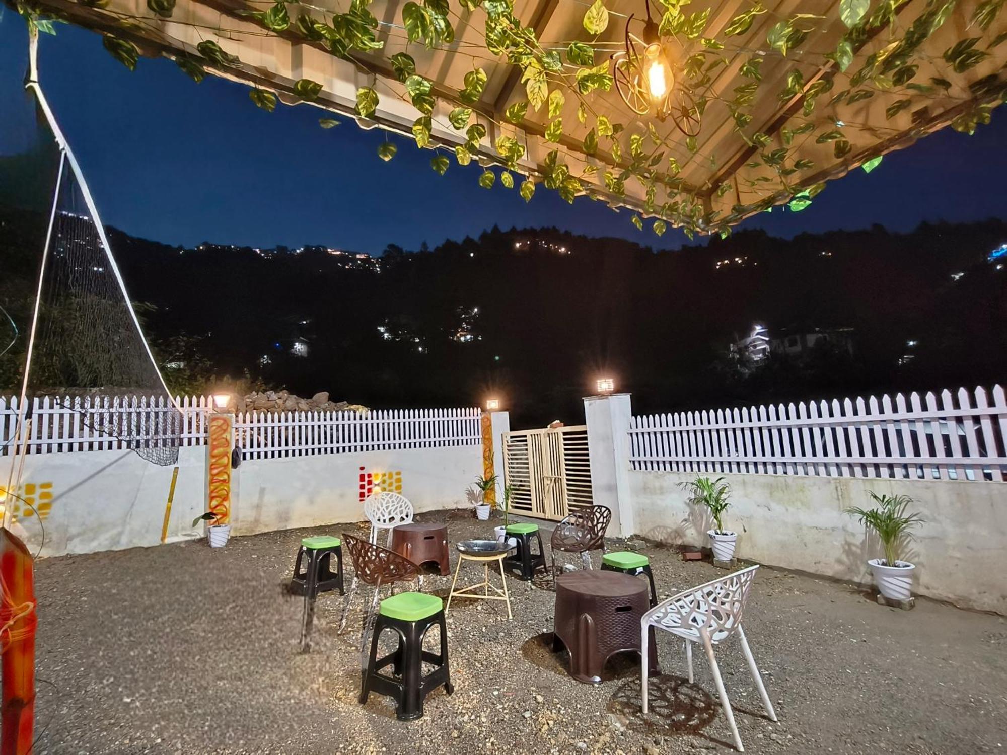 Villa The Gullak House, Mussoorie, 2bhk Retreat-private Garden,terrace- Pet Friendly *