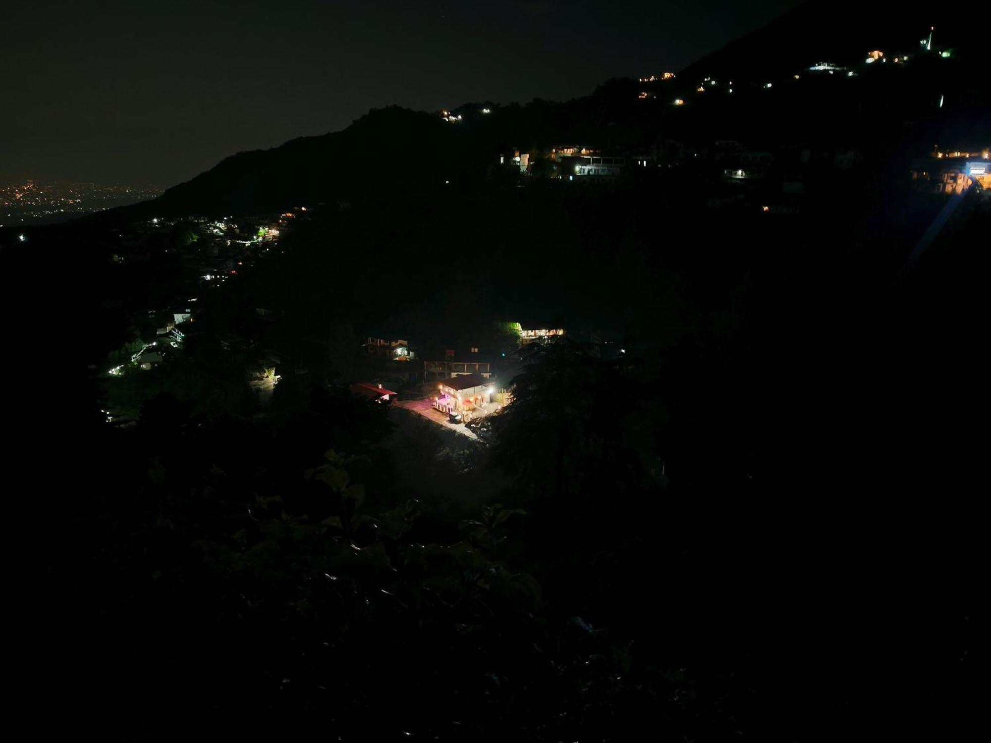 The Gullak House, Mussoorie, 2bhk Retreat-private Garden,terrace- Pet Friendly Villa Mussoorie
